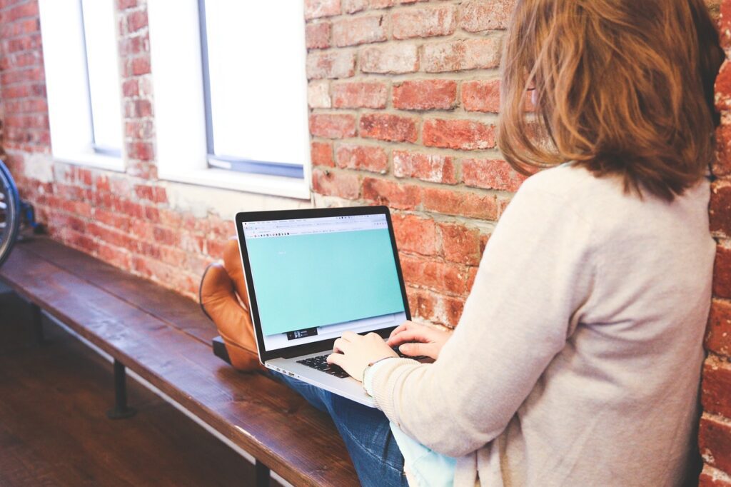 email marketing specialist hiring guide