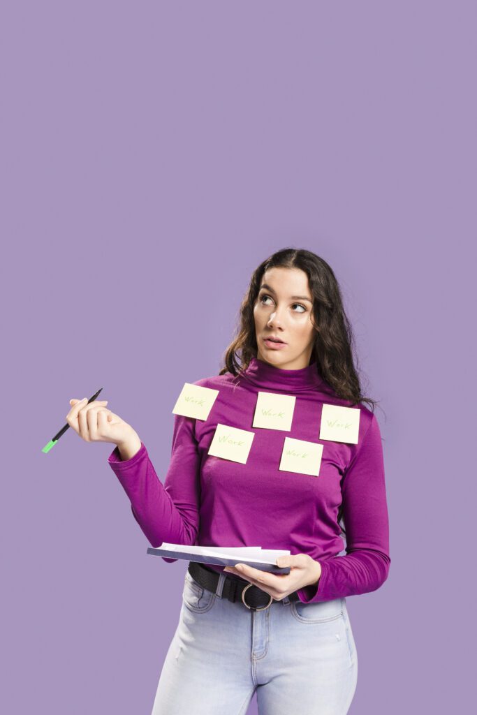 how to hire a marketing admin assistant